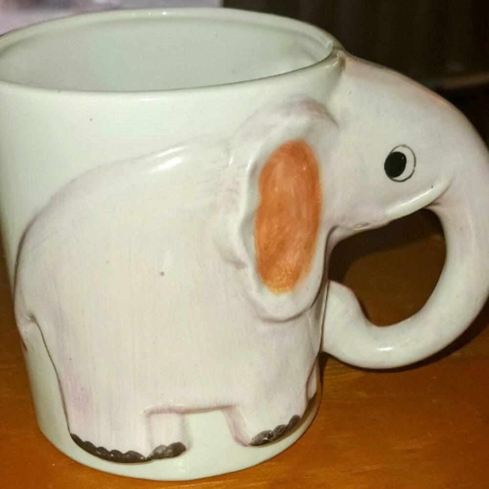 Vintage Elephant 3D Child Size Ceramic mug cup jp